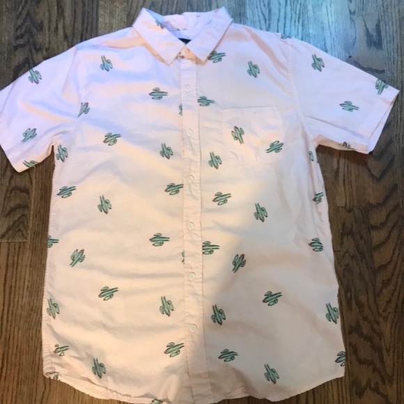 Light pink short sleeve button down from PacSun - Picture 1 of 5